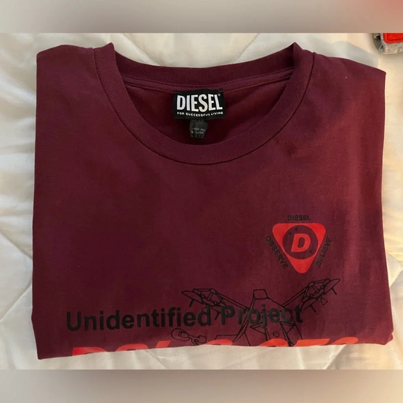 Diesel Men’s Crew-neck Tshirt - Picture 4 of 7